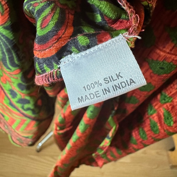 GURU FOR LIFE | NWT 100% Silk Recycled Sari Dress - Picture 8 of 9